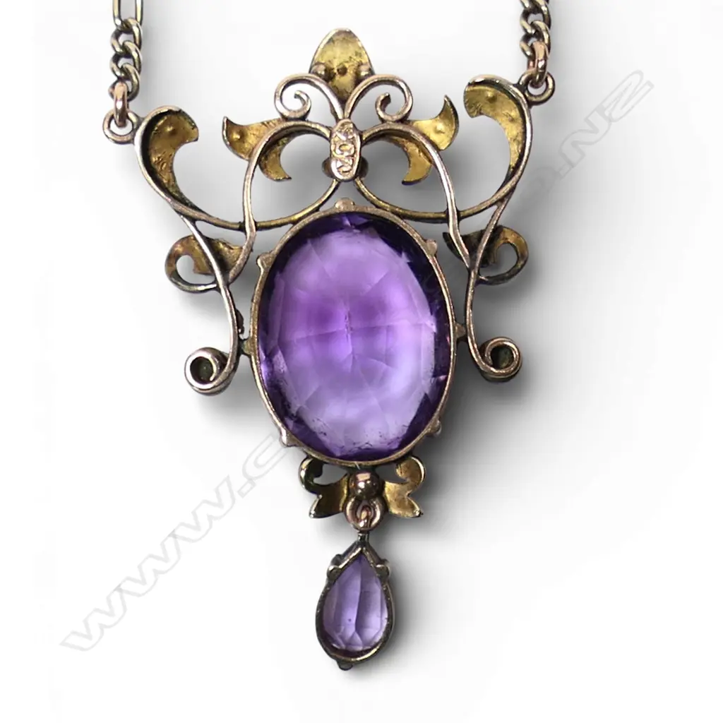An Edwardian 9ct gold amethyst and seed pearl pendant necklace, Image 1++