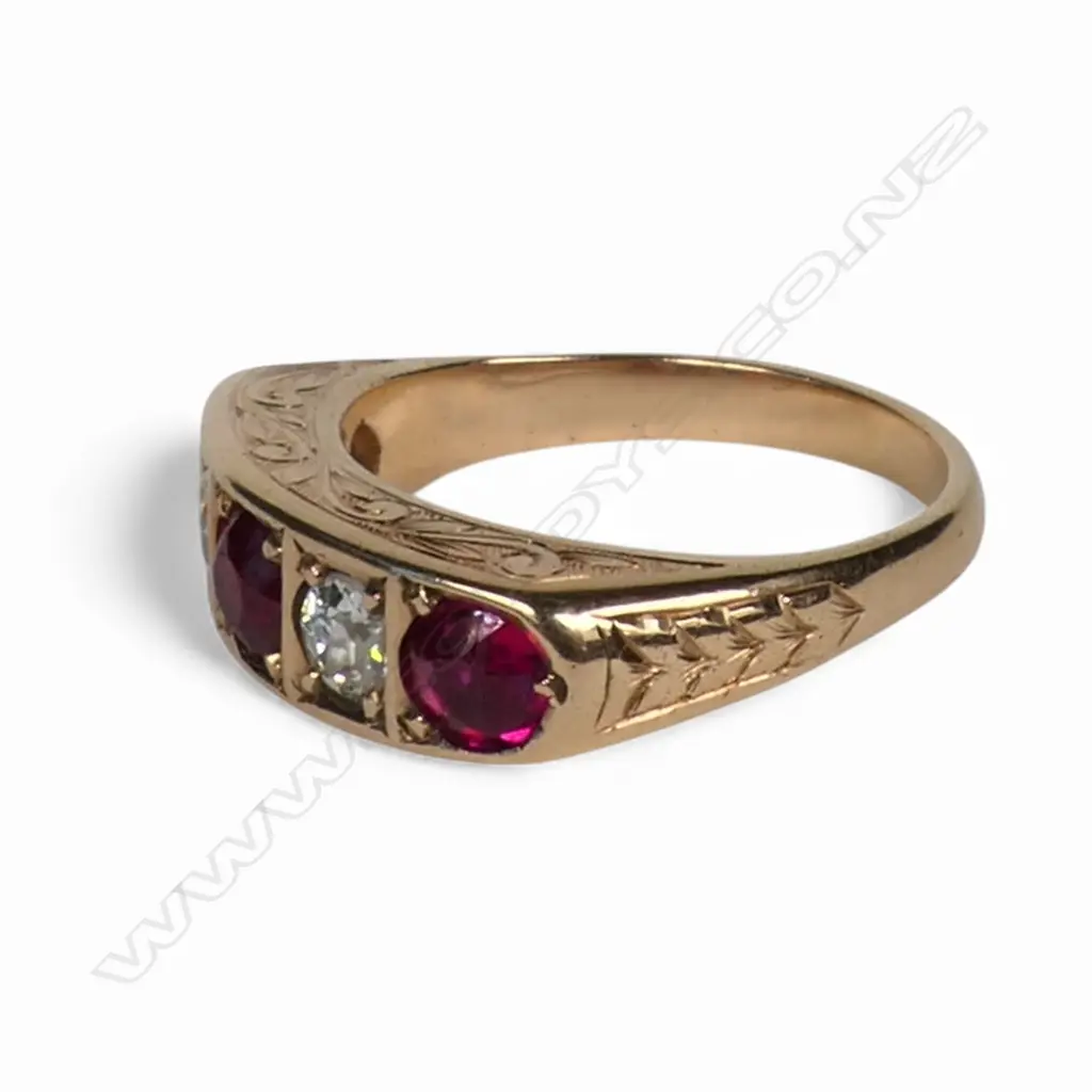 A vintage 14ct gold three synthetic ruby and two diamond ring, Image 1++
