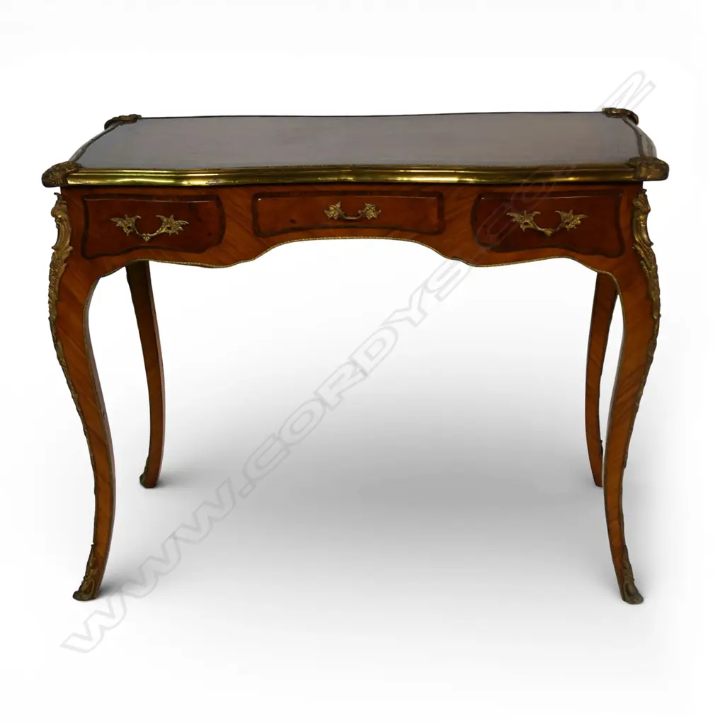 A French kingwood parquetry desk, Image 1++
