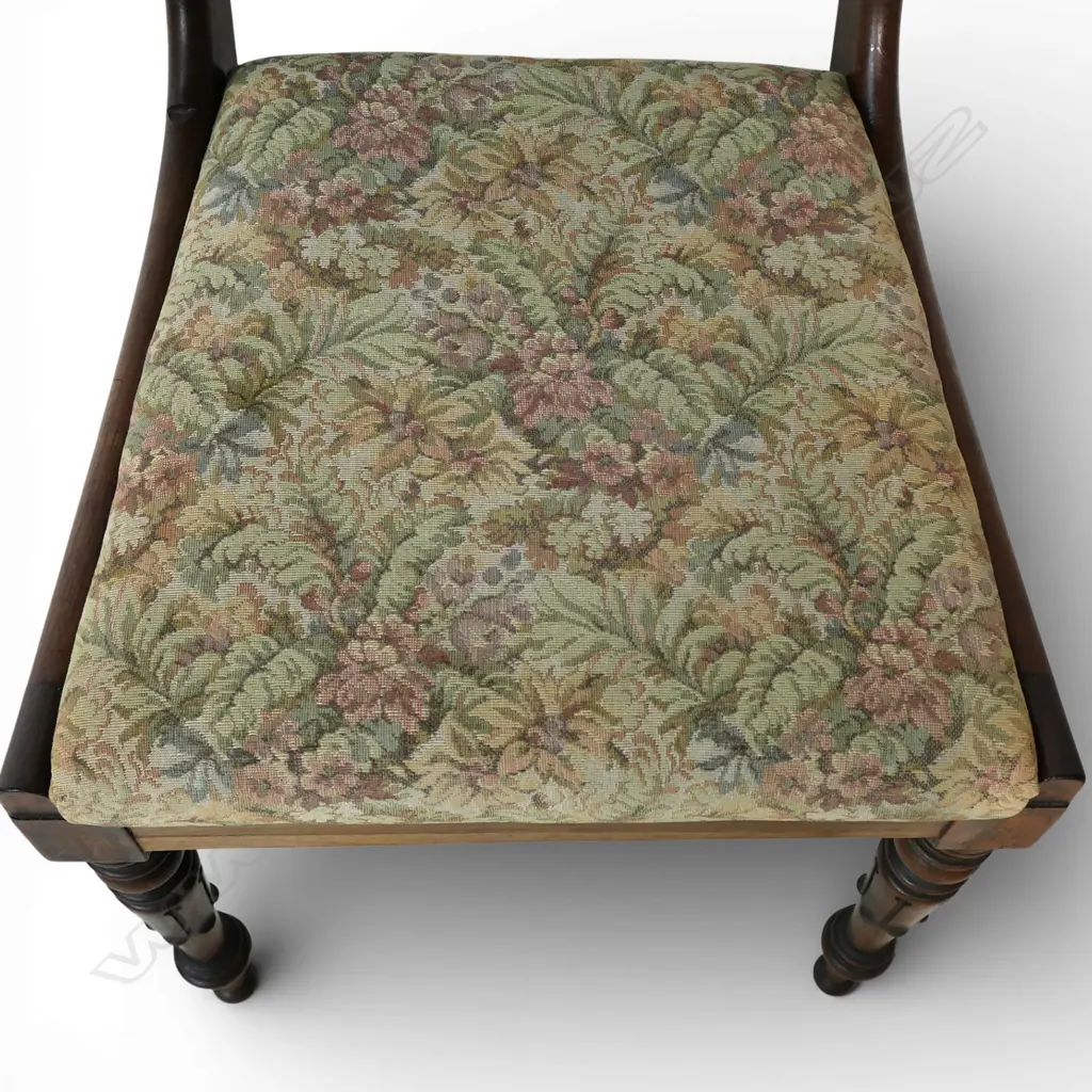 A set of four William IV rosewood dining chairs, Image 1++