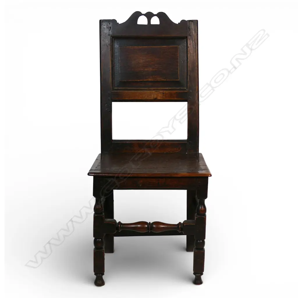 A Georgian oak country house chair, Image 1++