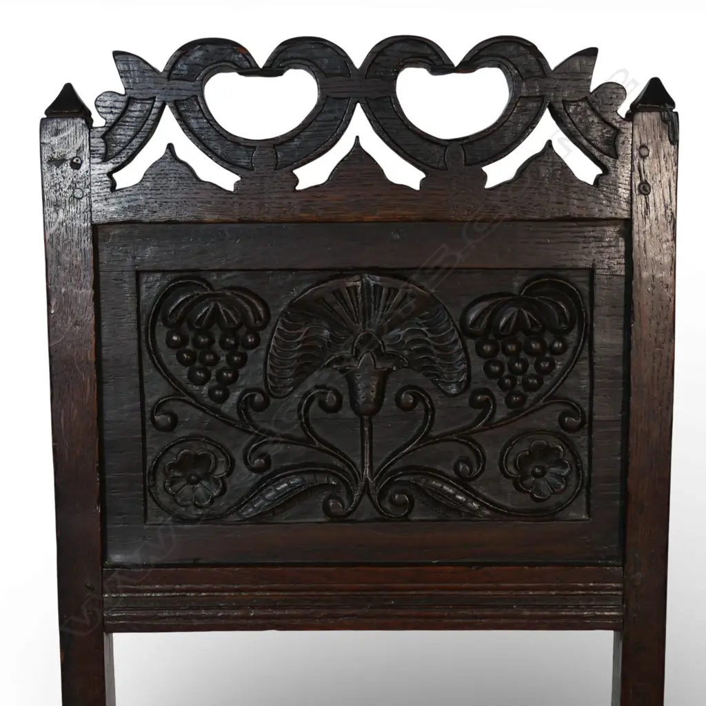 A Georgian oak country house chair, Image 1++