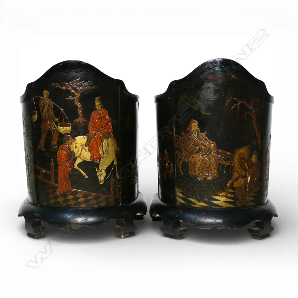 A pair of unusual ebonised tub chairs, Image 1++