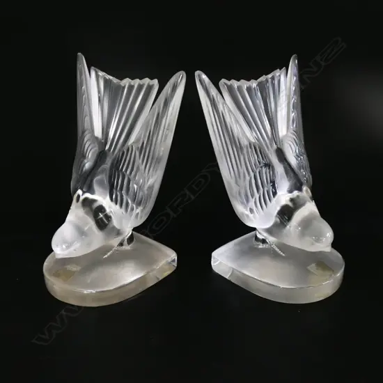 A pair of Lalique Hirondelle swallow bookends,