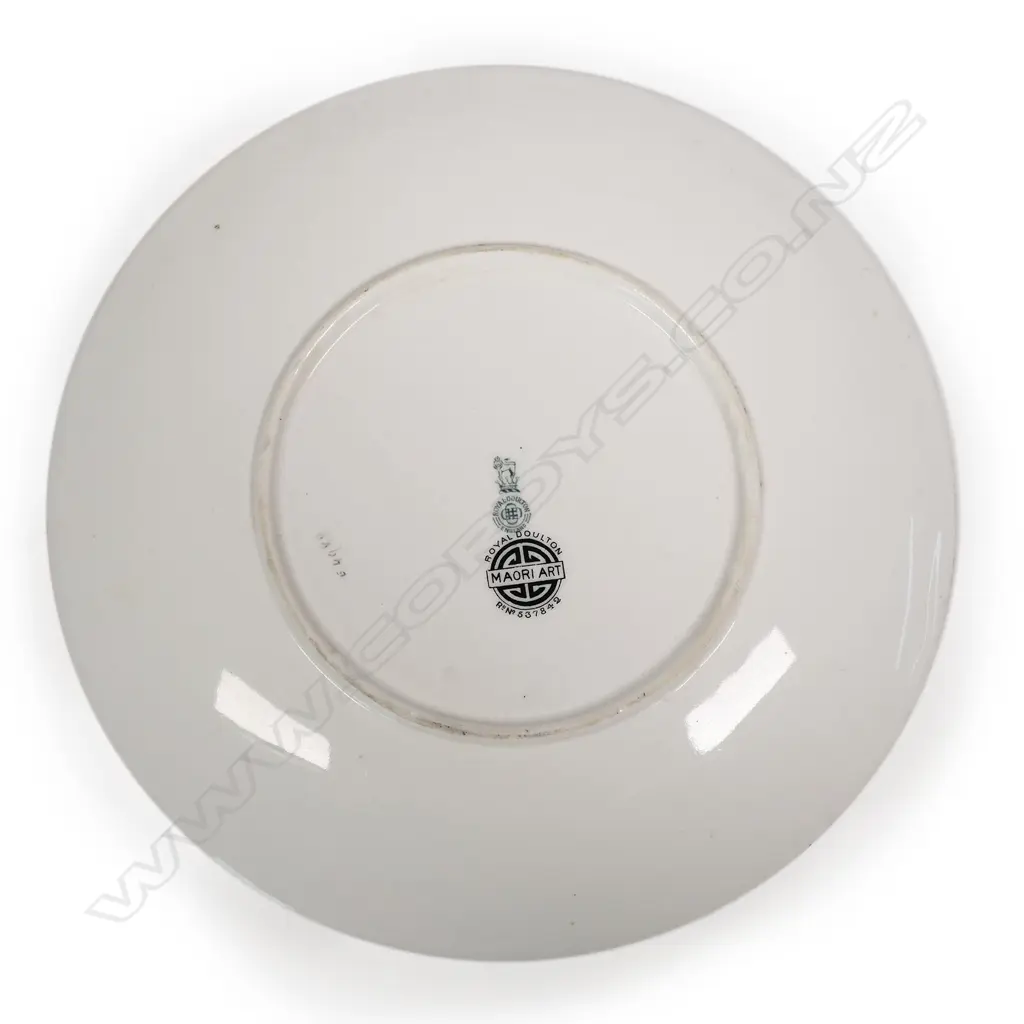 A Royal Doulton 'Māori Art' 23 piece tea service, Image 1++