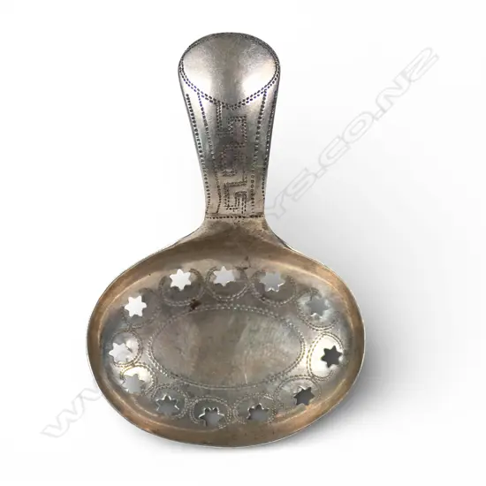 An early 19thC Regency silver tea caddy spoon,