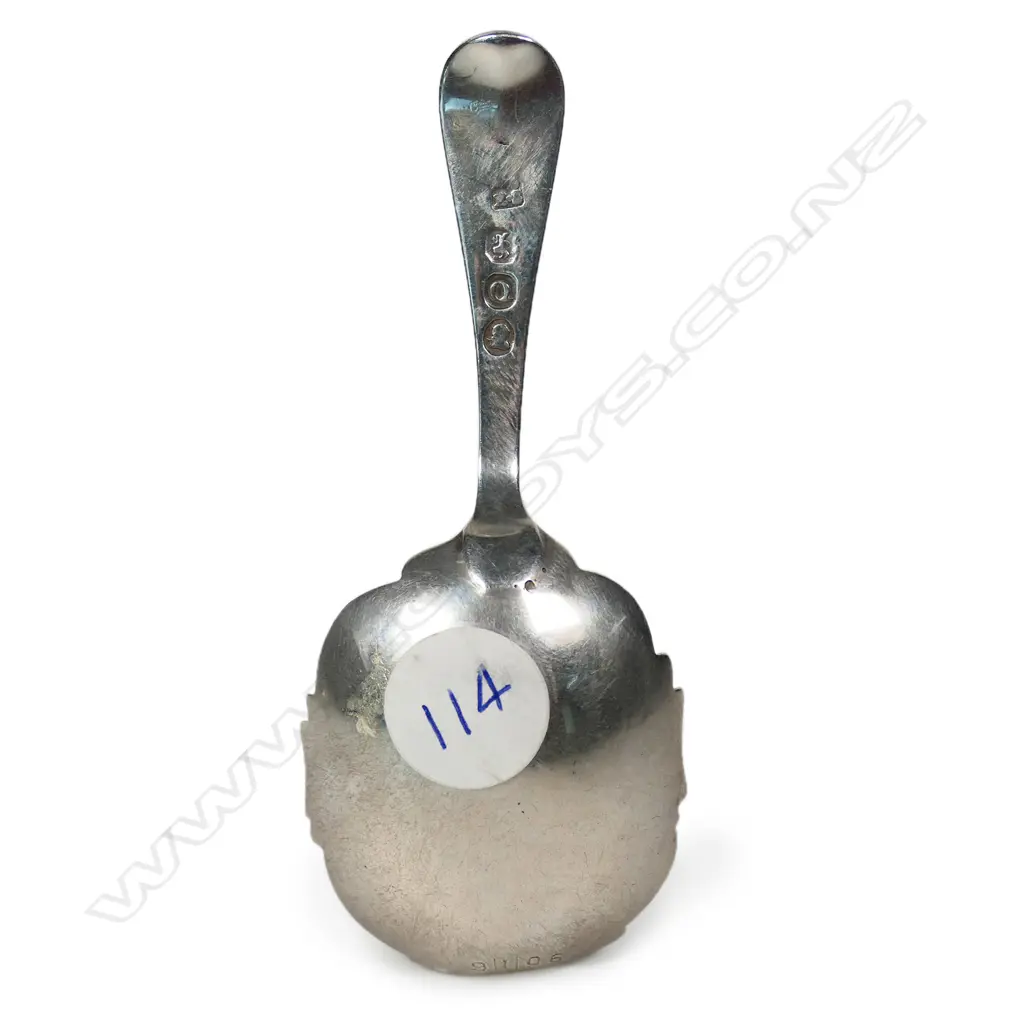 An early 19thC Regency silver tea caddy spoon, Image 1++