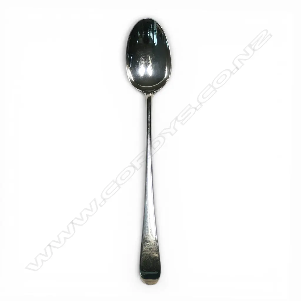 A George III silver pie spoon, Image 1++