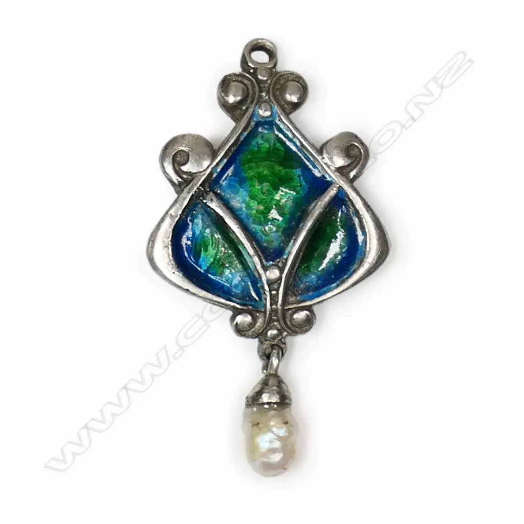 Reuben Watts N.Z. Arts & Crafts silver and enamel pendant, Image 1++