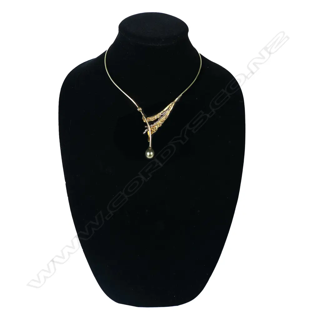 An original Simon Misdale 18ct gold diamond and Tahitian pearl necklet, Image 1++