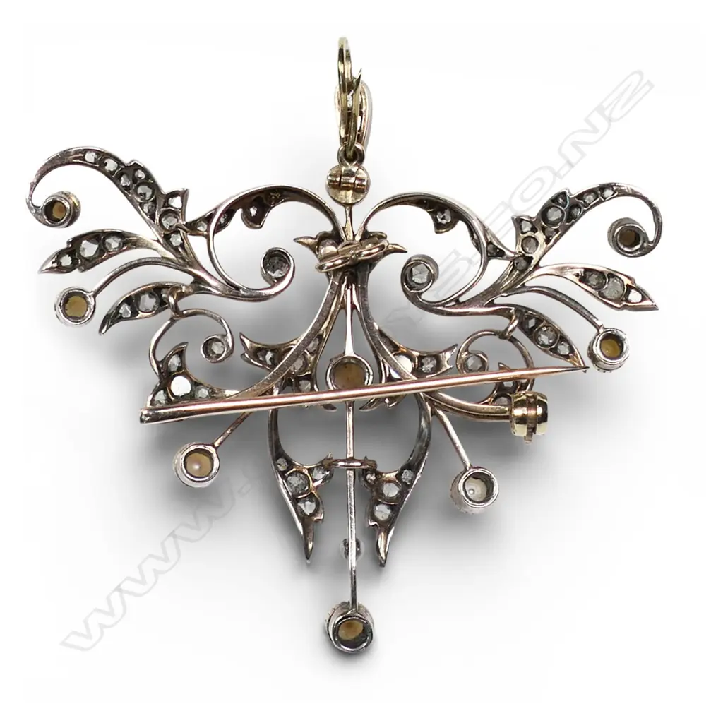 A Victorian 9ct gold and silver diamond and pearl pendant/brooch, Image 1++
