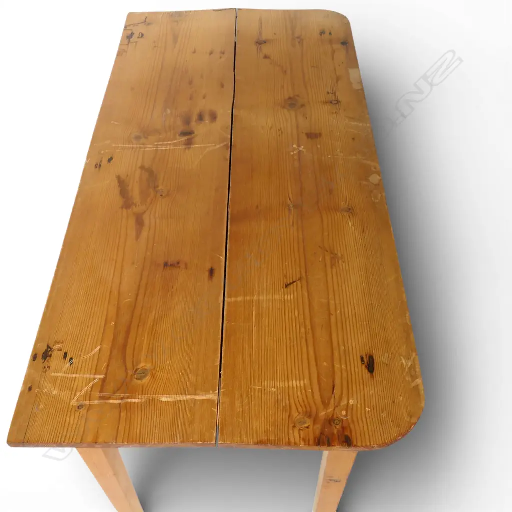 A Victorian country pine side table, Image 1++