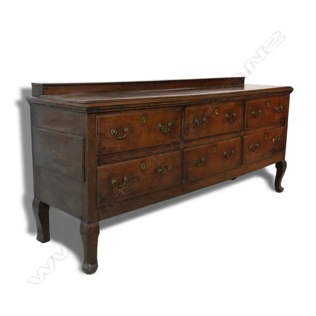 A George III country oak dresser base, Image 1++