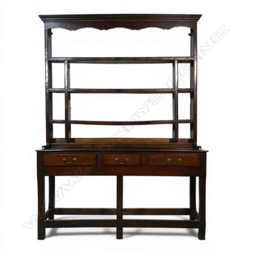 A George III country oak dresser, Image 1++