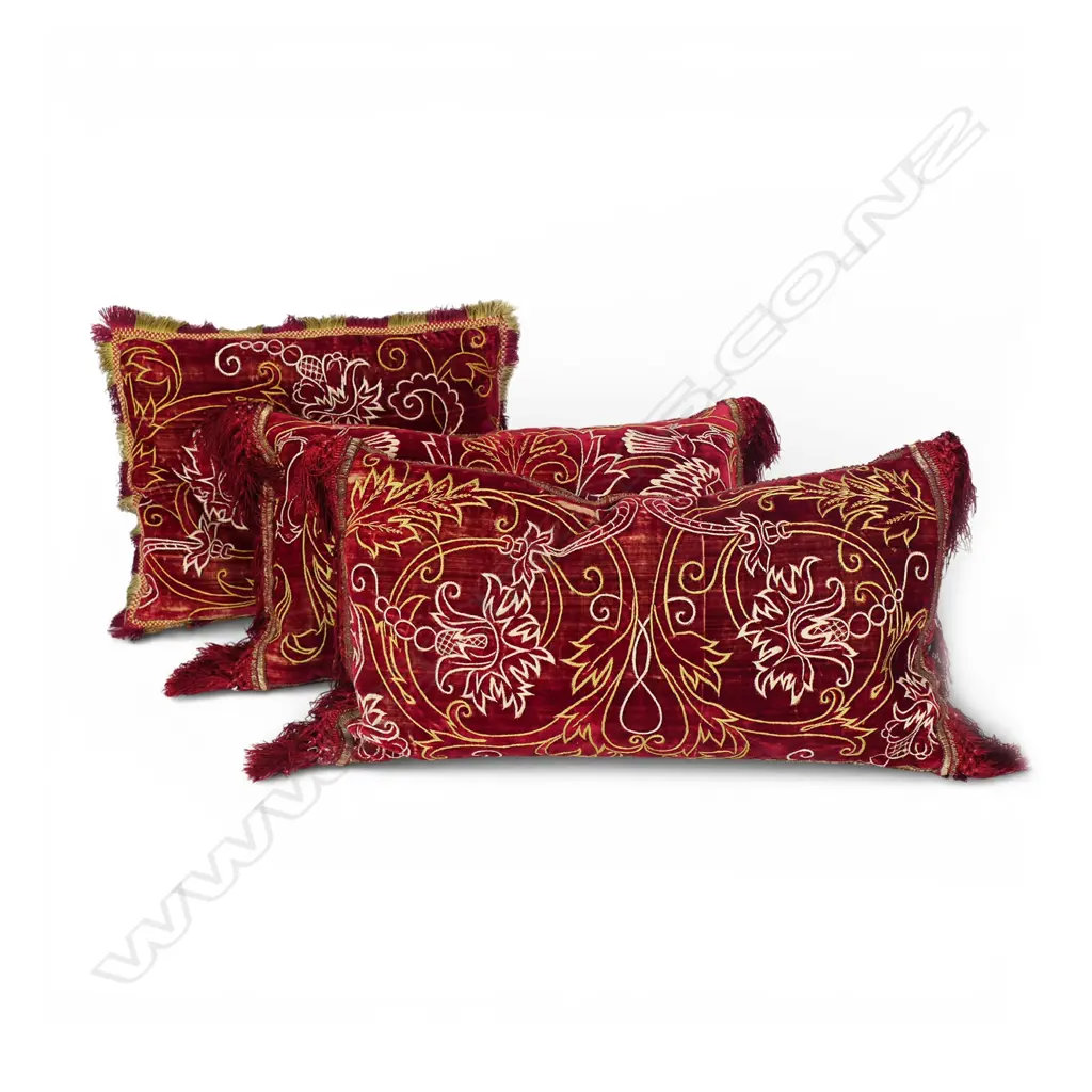 Three embroidered red velvet cushions, Image 1++