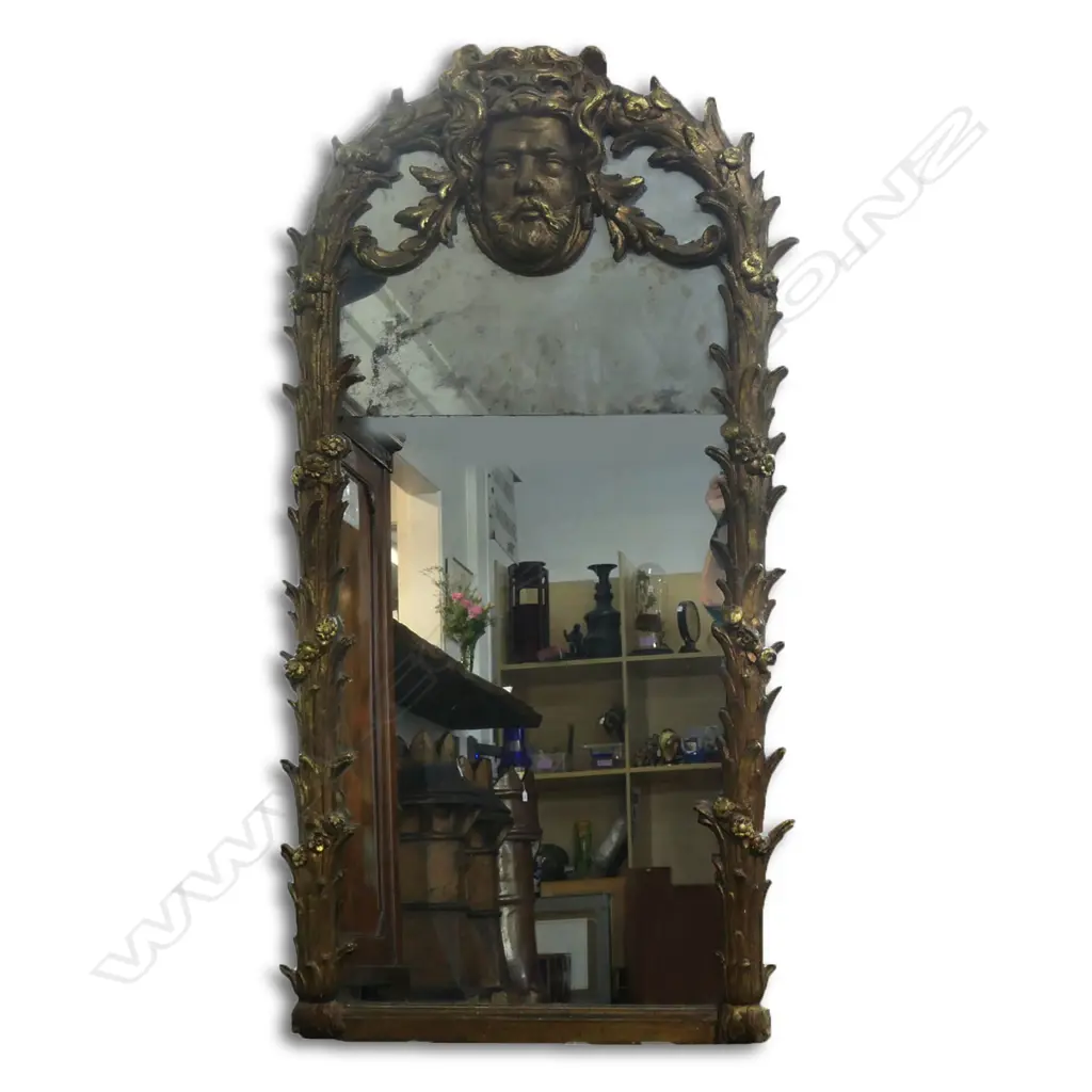 An 18thC European style early 20thC ornate gilt wall mirror, Image 1++