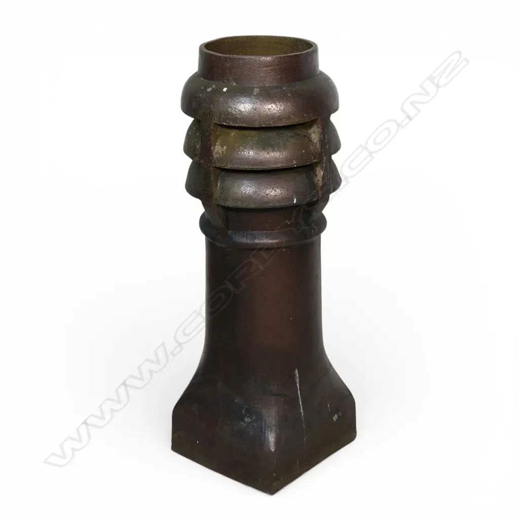 A 19thC tall salt glazed chimney pot, Image 1++
