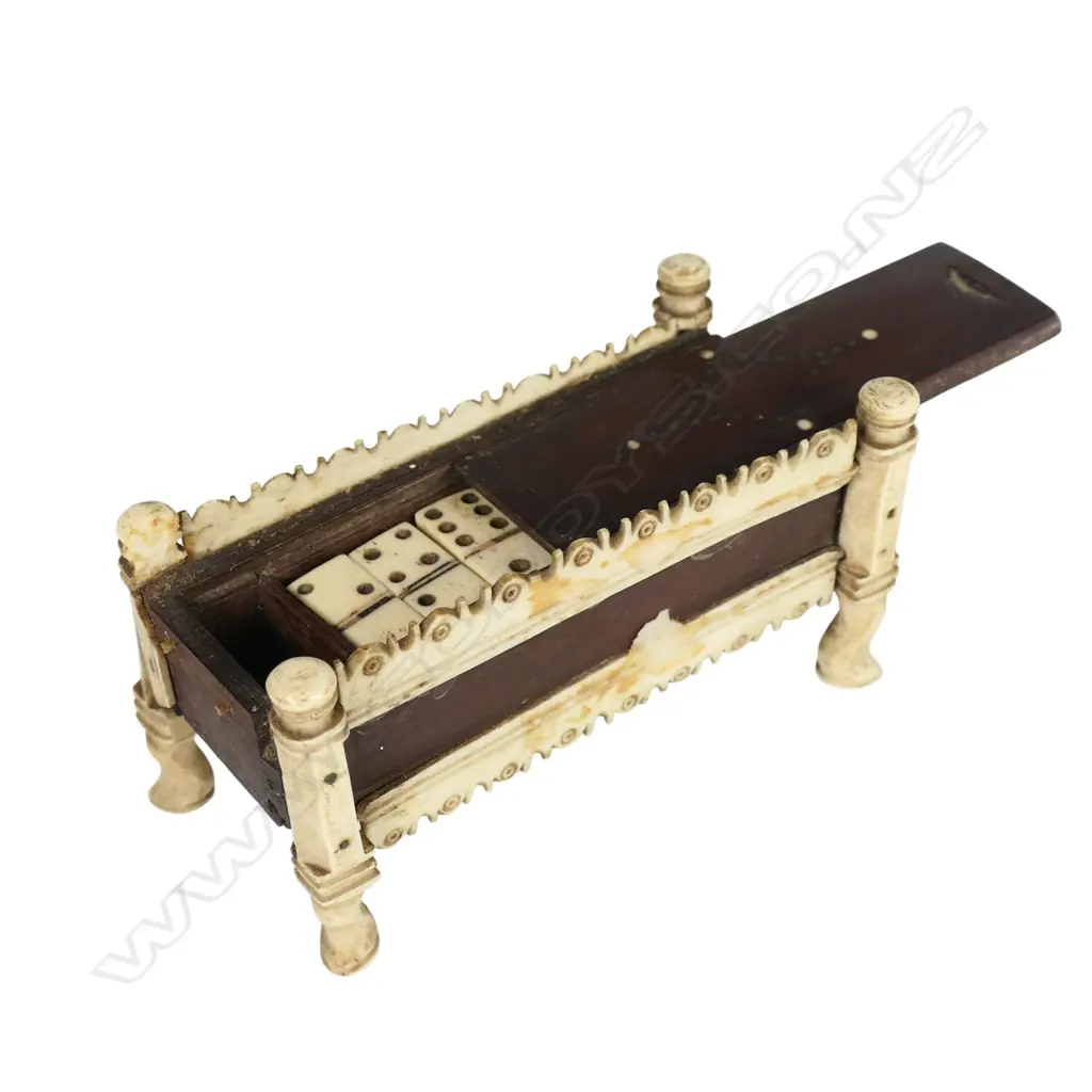 Early 19thC French Prisoner of War gaming box, Image 1++