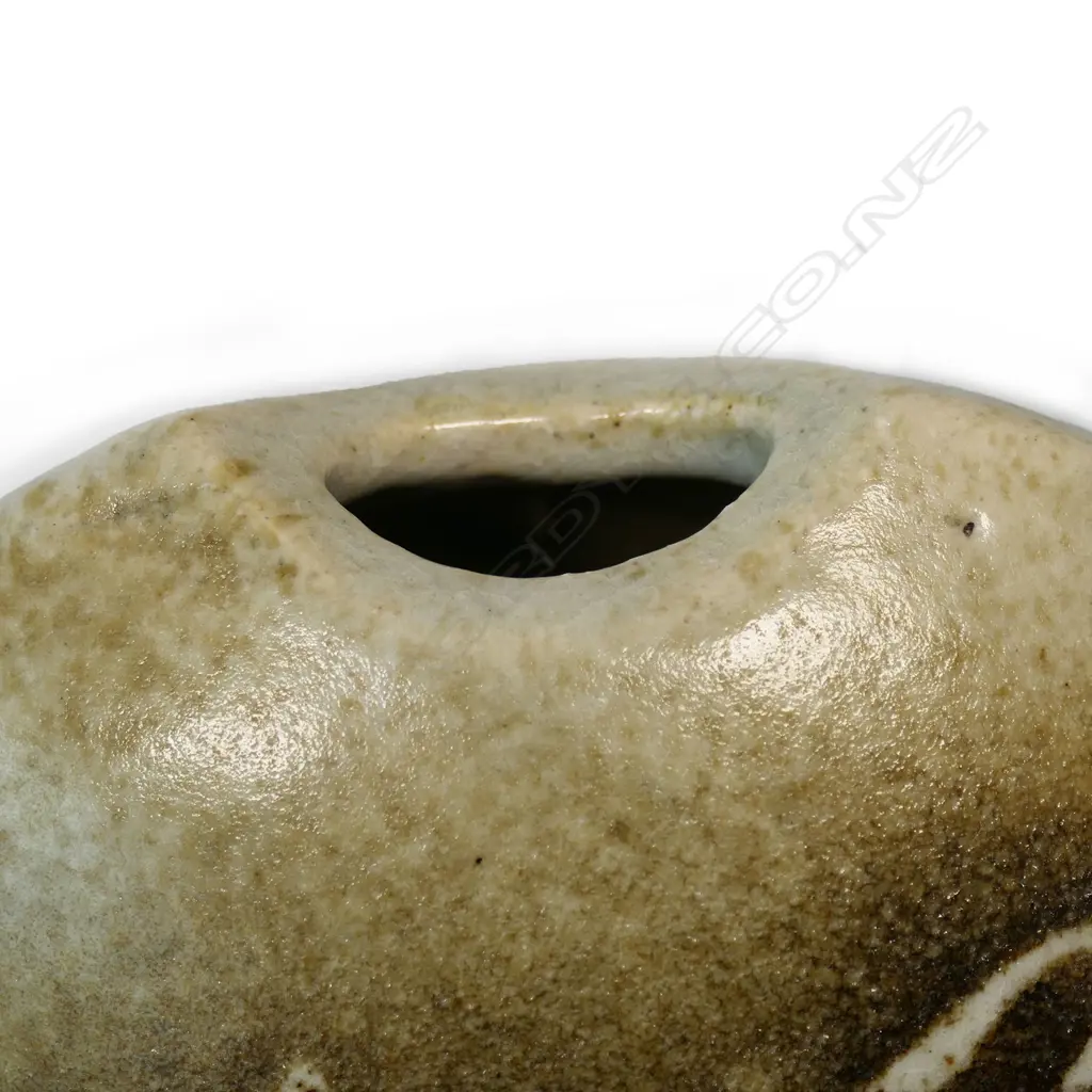 Doreen Blumhardt stoneware ovoid vase, Image 1++