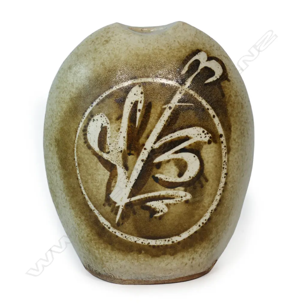 Doreen Blumhardt stoneware ovoid vase, Image 1++