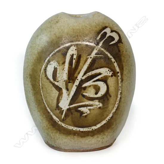 Doreen Blumhardt stoneware ovoid vase,