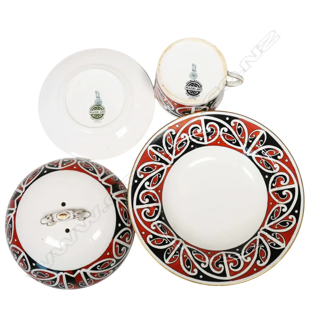 Royal Doulton 'Māori Art' 23 piece luncheon tea set, Image 1++