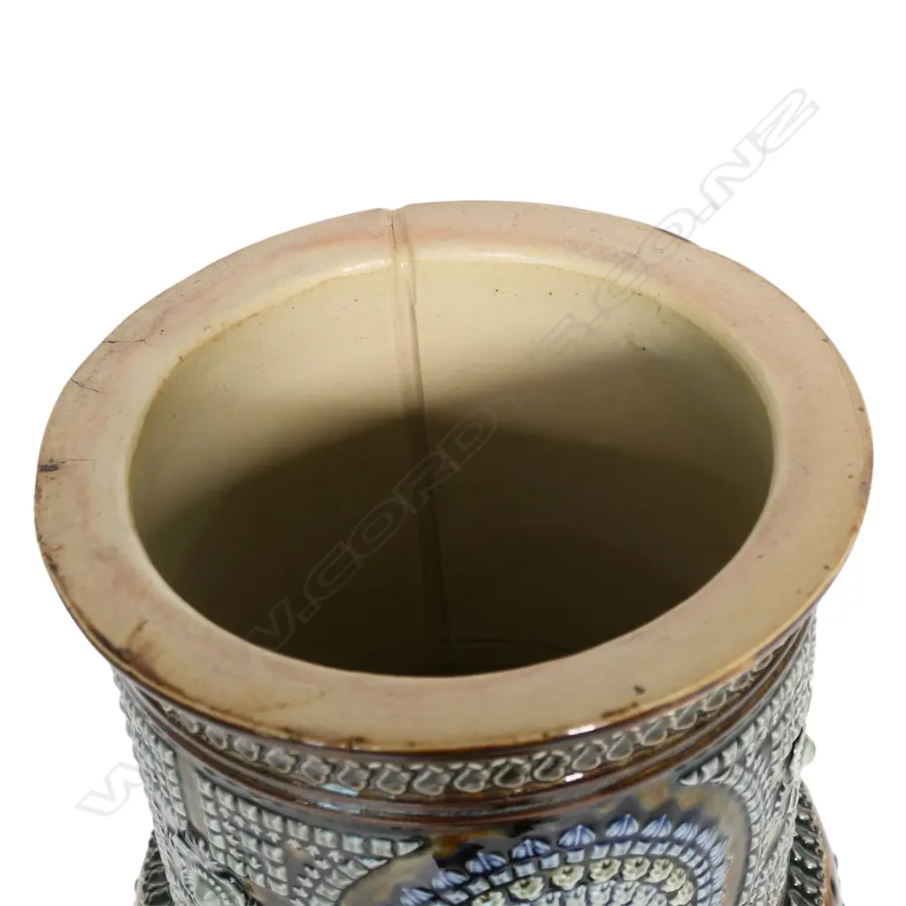 Doulton Lambeth 1883 stoneware water filter, Image 1++