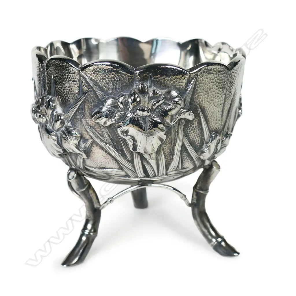 A c.1900 Japanese Meiji silver quality raised bowl by Konoike, Image 1++