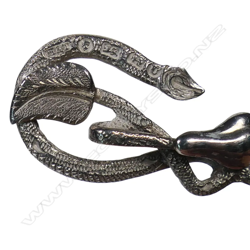 A fine William IV naturalistic sterling silver caddy spoon, Image 1++
