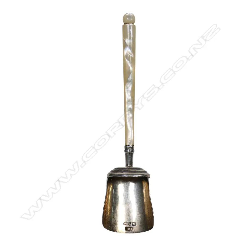 A late Victorian silver and mother of pearl shovel caddy spoon, Image 1++