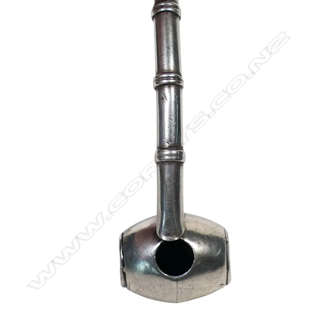 A Victorian silver bosun's whistle, Image 1++