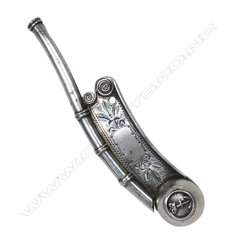 A Victorian silver bosun's whistle, Image 1++