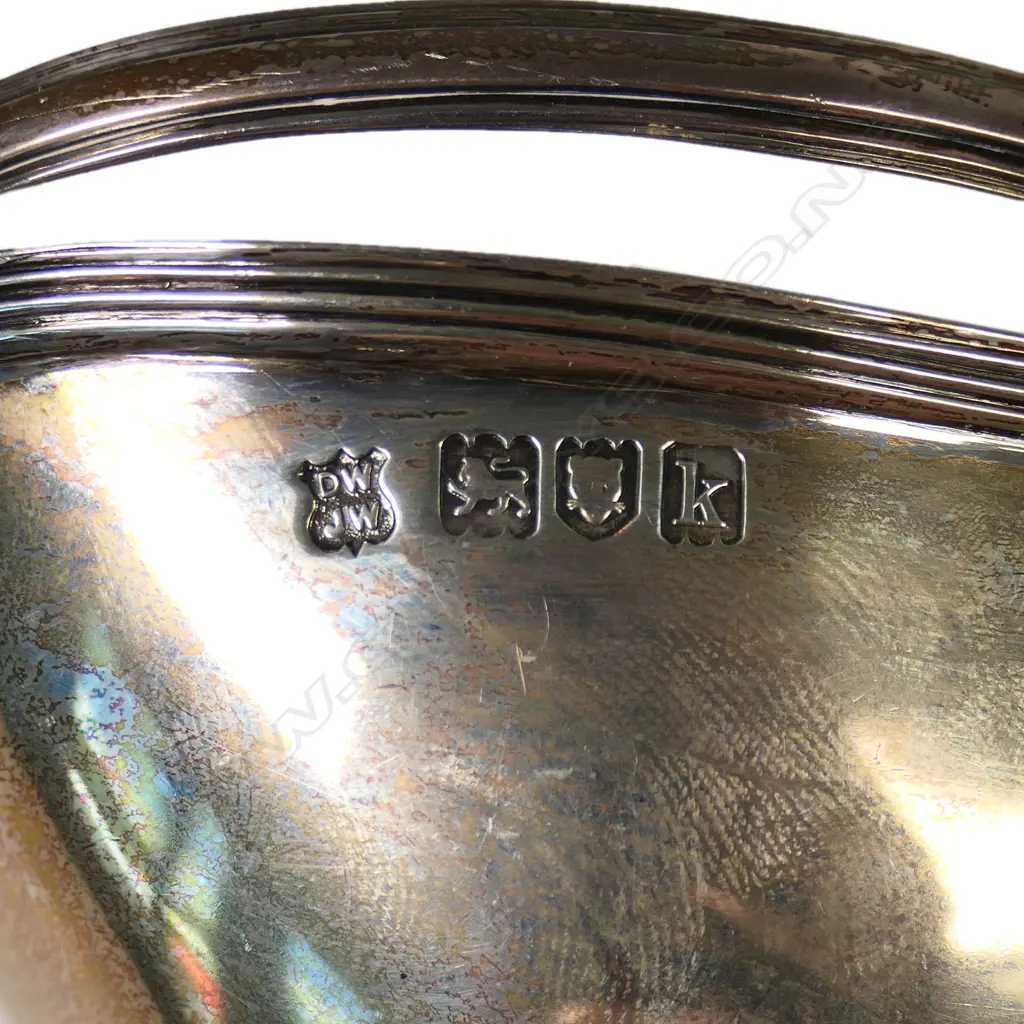 An Edwardian silver pedestal bonbon dish, Image 1++