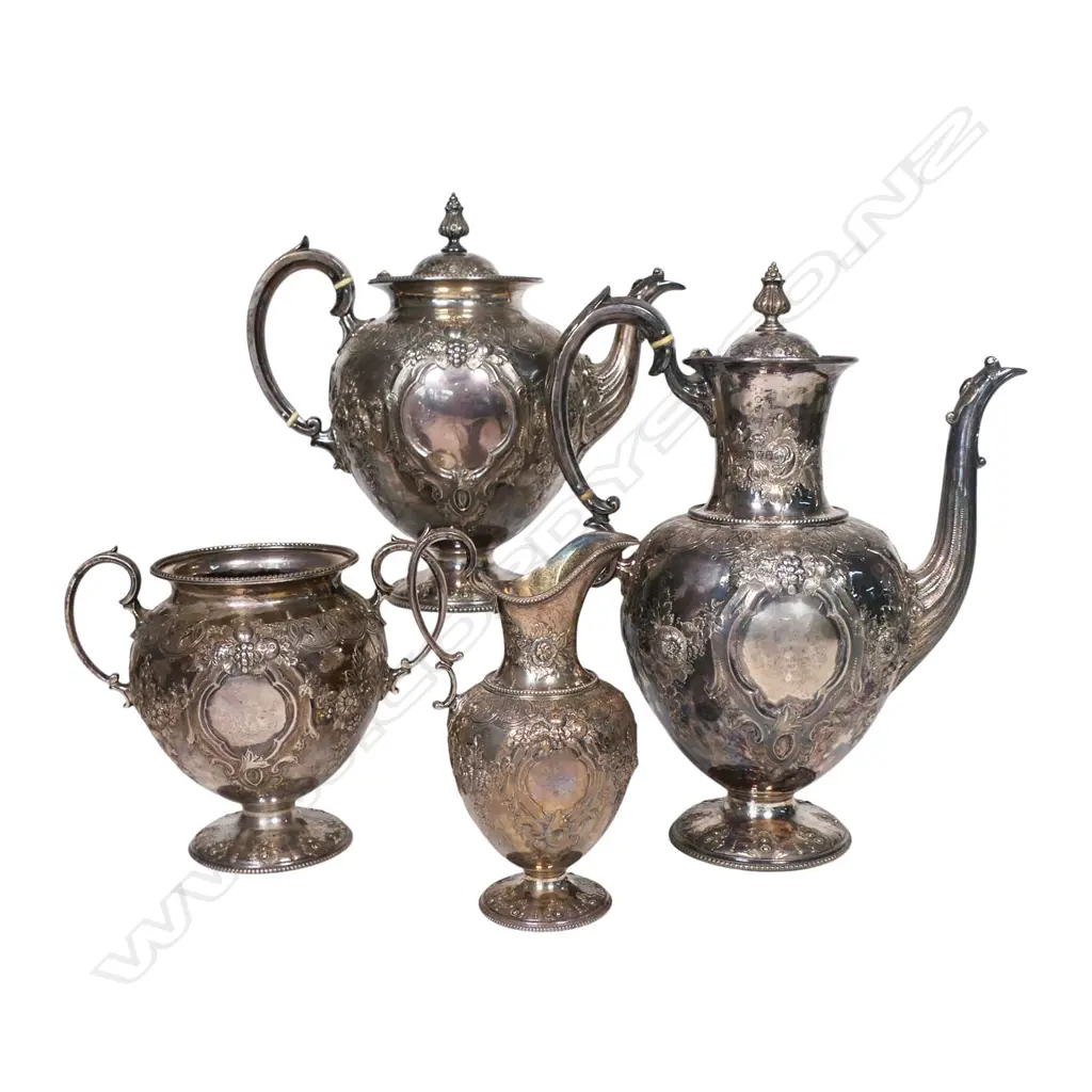 A four piece Victorian silver tea and coffee service, Image 1++