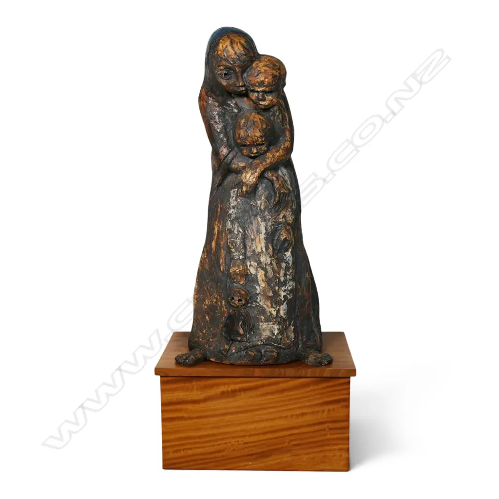 Muriel Moody (1907-1991) tall stoneware sculpture Mother with Children, Image 1++