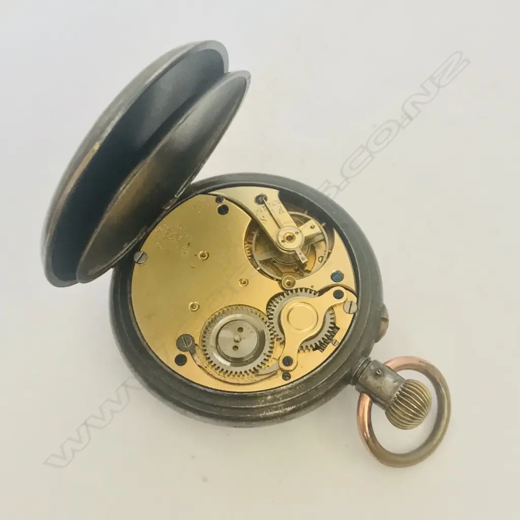 Gunmetal cased open face centre seconds chronograph, Image 1++