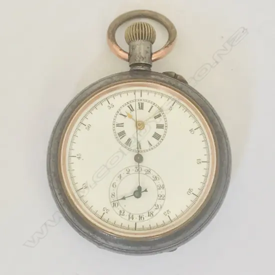 Gunmetal cased open face centre seconds chronograph,