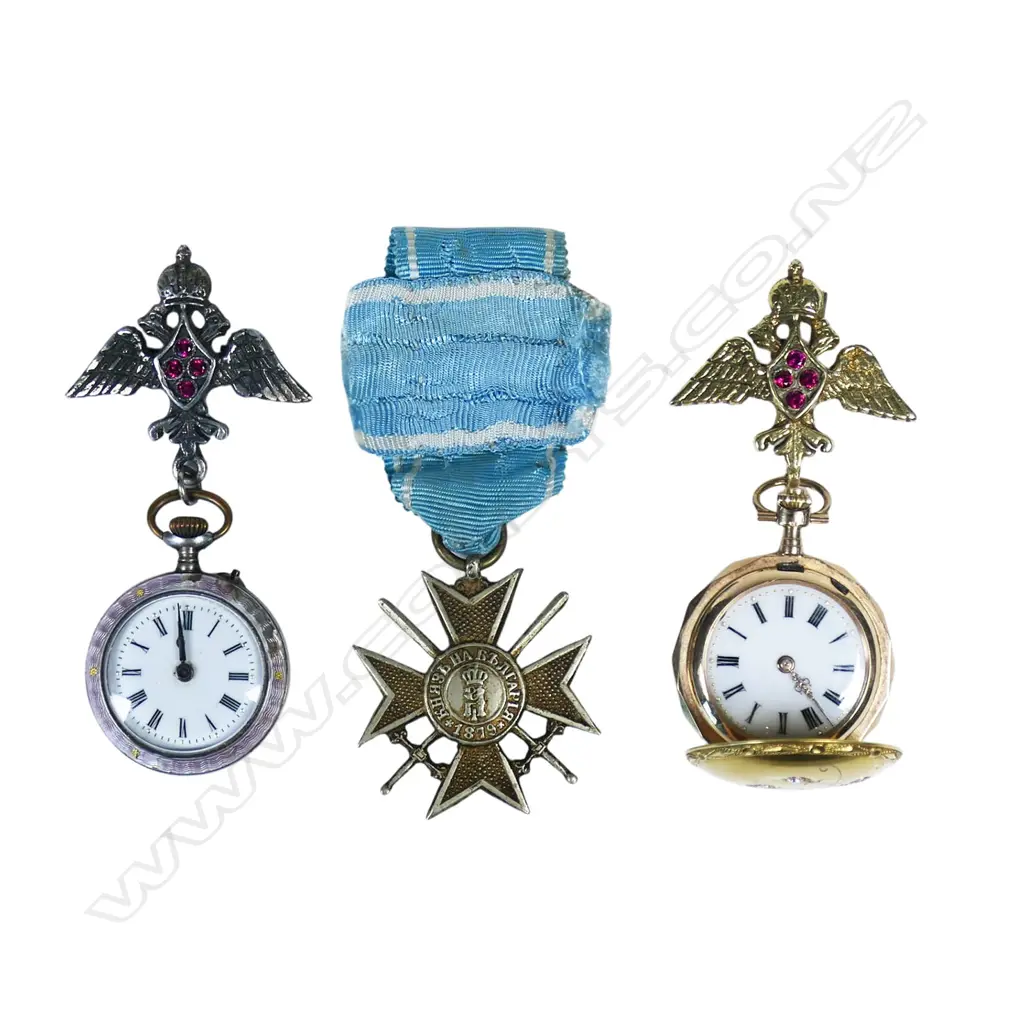 A collection of two watches plus medal and photos with links to Paul Bure (Павел Буре) 'Provider to the Russian Imperial Family Tzar Alexander', Image 1++