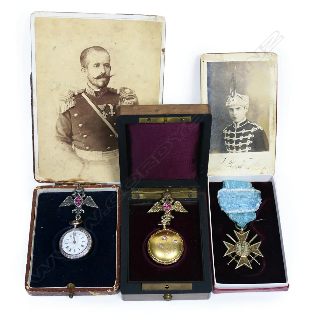 A collection of two watches plus medal and photos with links to Paul Bure (Павел Буре) 'Provider to the Russian Imperial Family Tzar Alexander', Image 1++