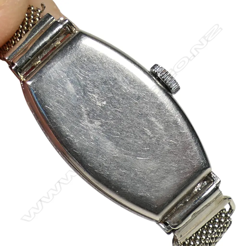 An Art Deco platinum and 18ct white gold diamond ladies wristwatch, Image 1++
