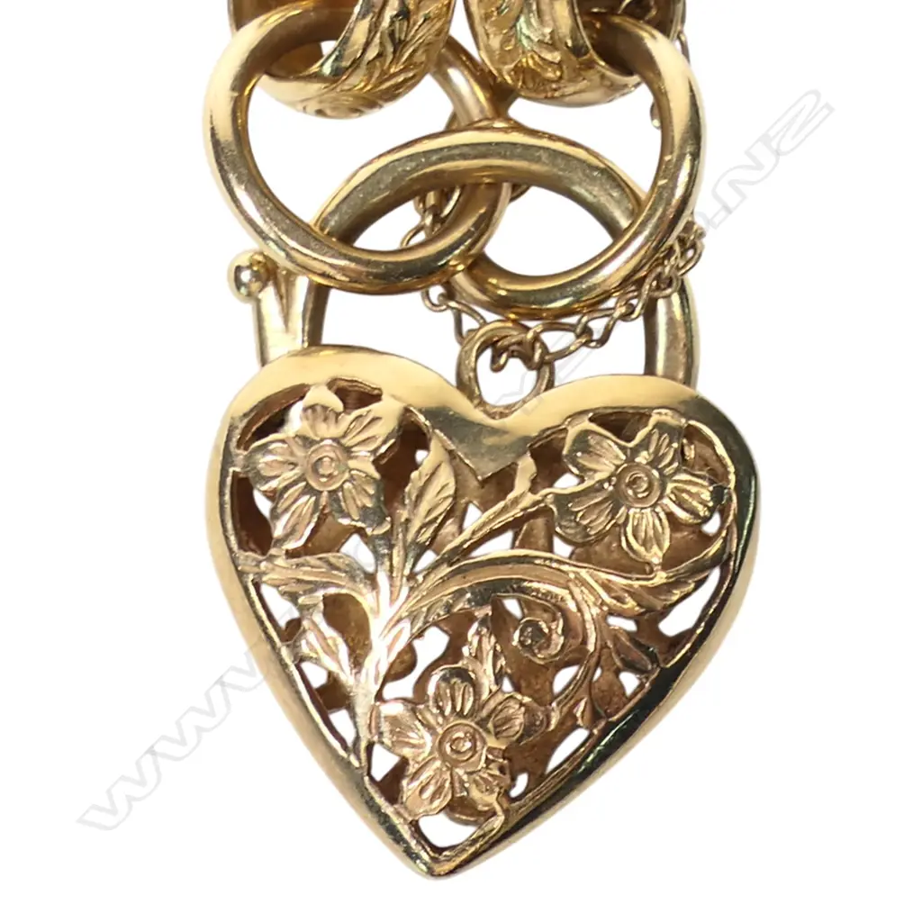 A 9ct gold belcher link bracelet, Image 1++