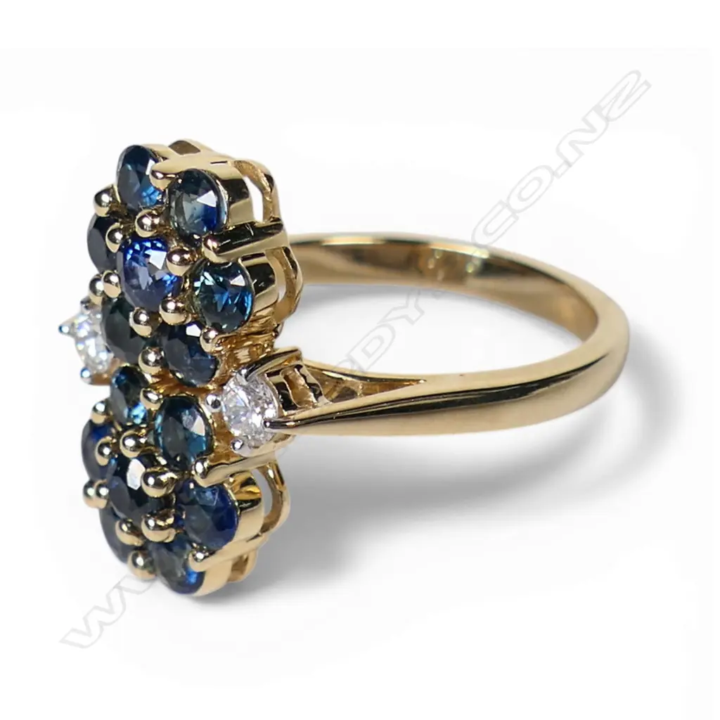 A 14ct gold sapphire and diamond double flower ring, Image 1++