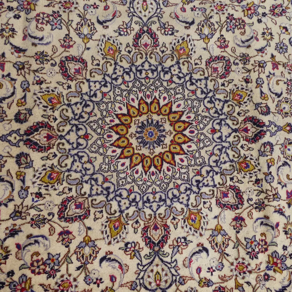A fine hand-knotted Kashan carpet, Image 1++