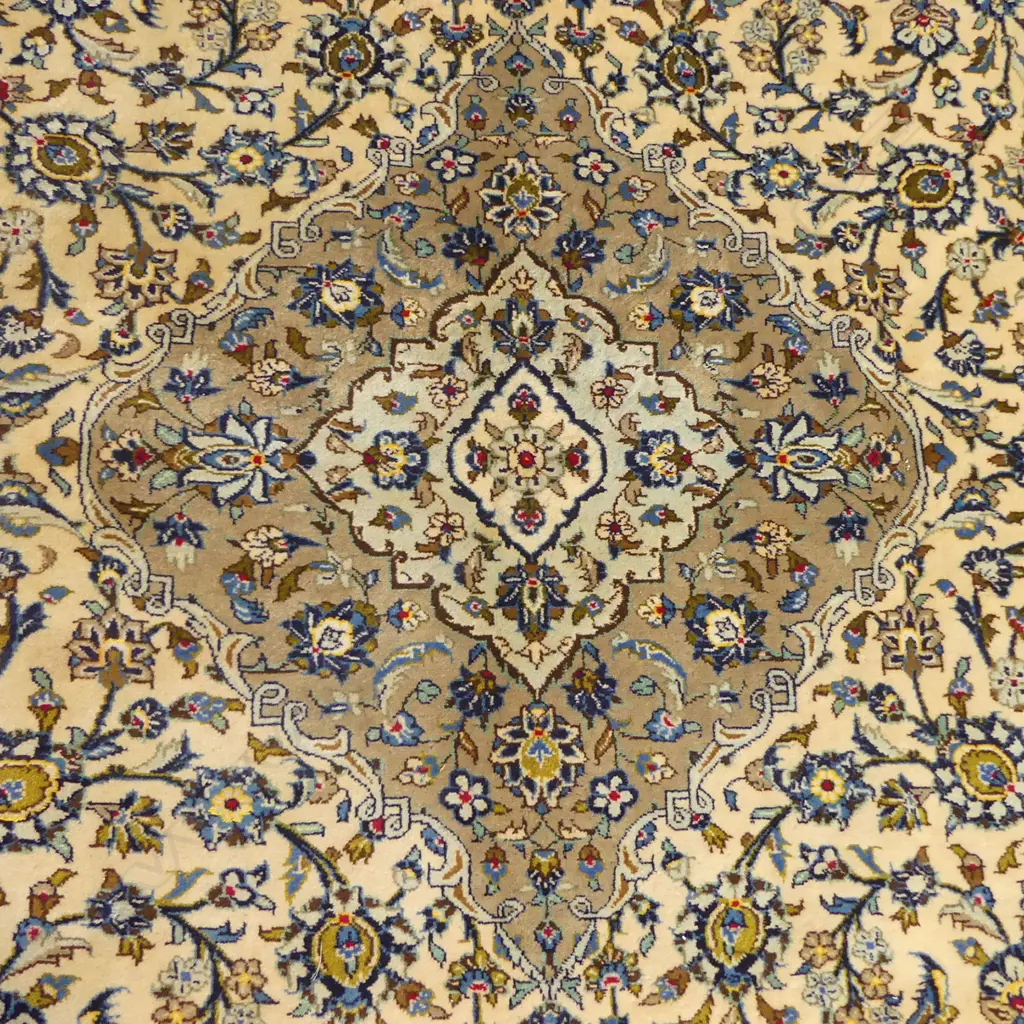 A fine hand-knotted Kashan carpet, Image 1++