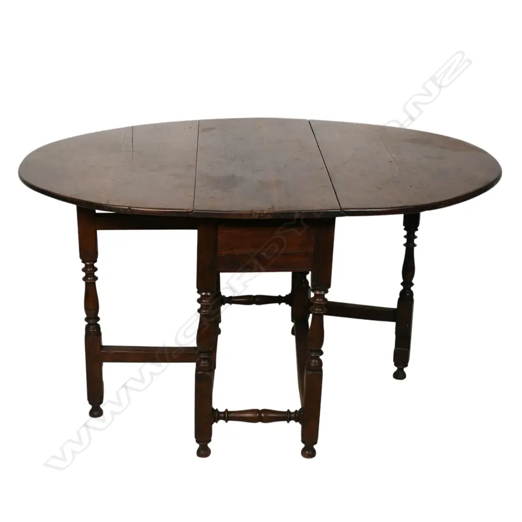 A Georgian country oak gate leg table, Image 1++