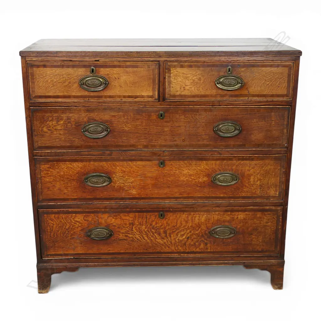 A Georgian oak flat front chest, Image 1++