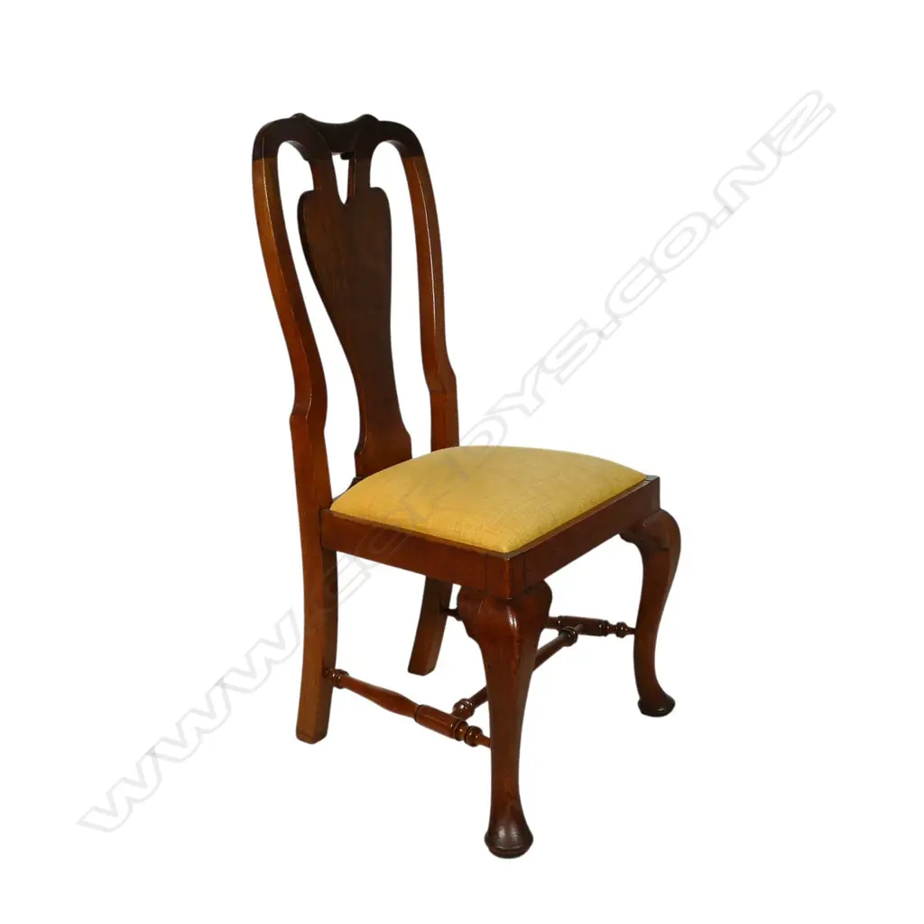 An American c.1925 Queen Anne-style oak chair, Image 1++
