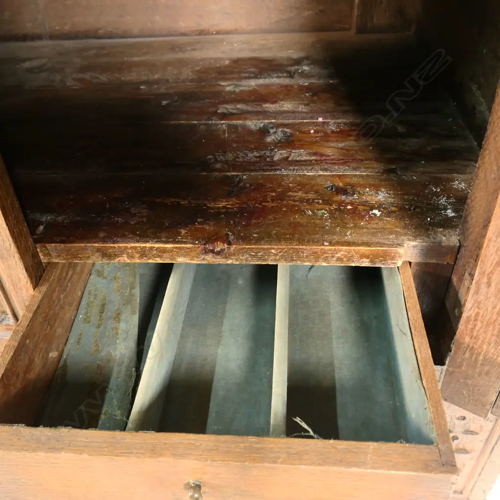 A large 18thC country fruit wood coffer, Image 1++