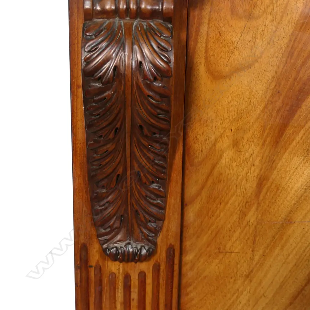 A 19thC flame mahogany Secrétaire à Abattant, Image 1++