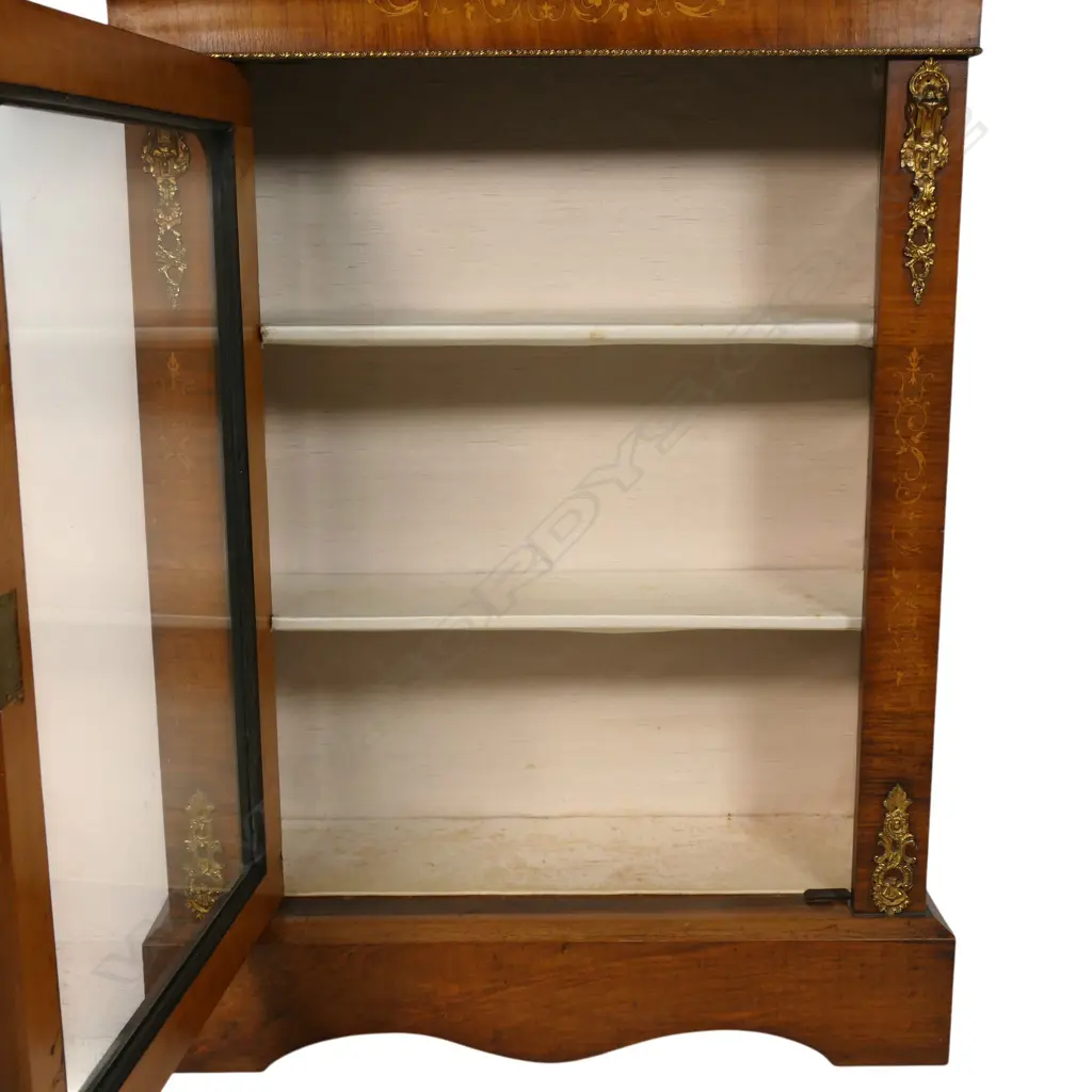A Victorian mahogany pier cabinet, Image 1++